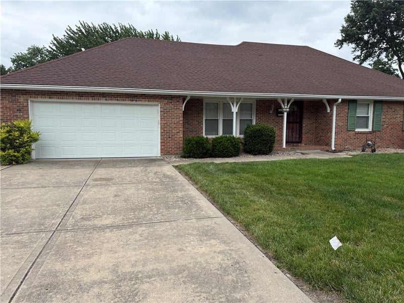 613 Coronado Ave, Lee's Summit, MO 64063