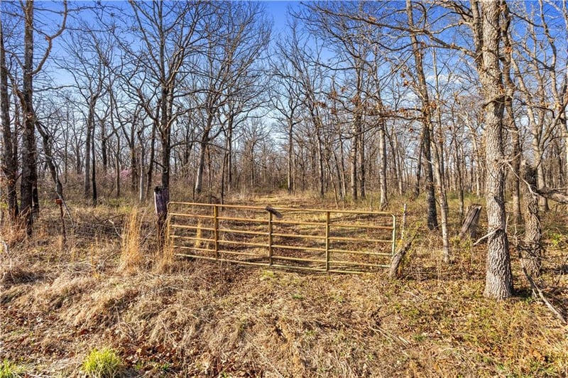 23529 - Tract 1 Overland Rd, Nevada, MO 64772