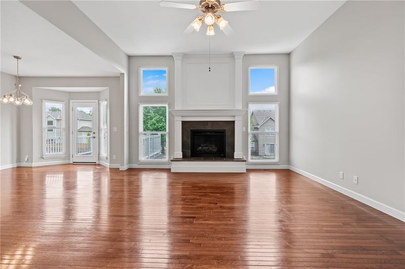 9801 Farley Ave, Kansas City, MO 64157