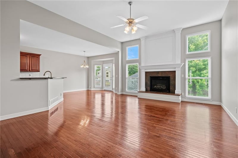 9801 Farley Ave, Kansas City, MO 64157