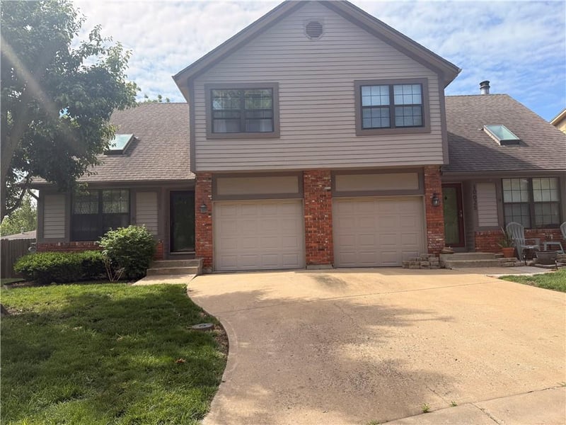 10023 86th Ter, Overland Park, KS 66212
