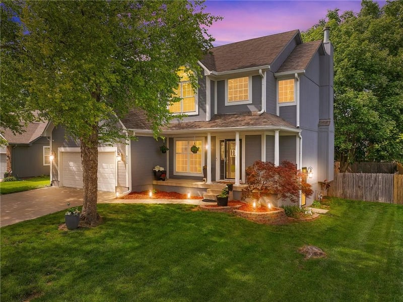 4556 NE Webster Dr, Lee's Summit, MO 64064
