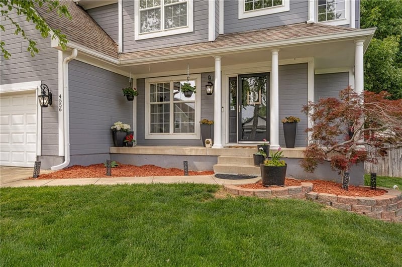 4556 NE Webster Dr, Lee's Summit, MO 64064