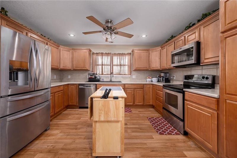 510 2nd St, Lansing, KS 66048