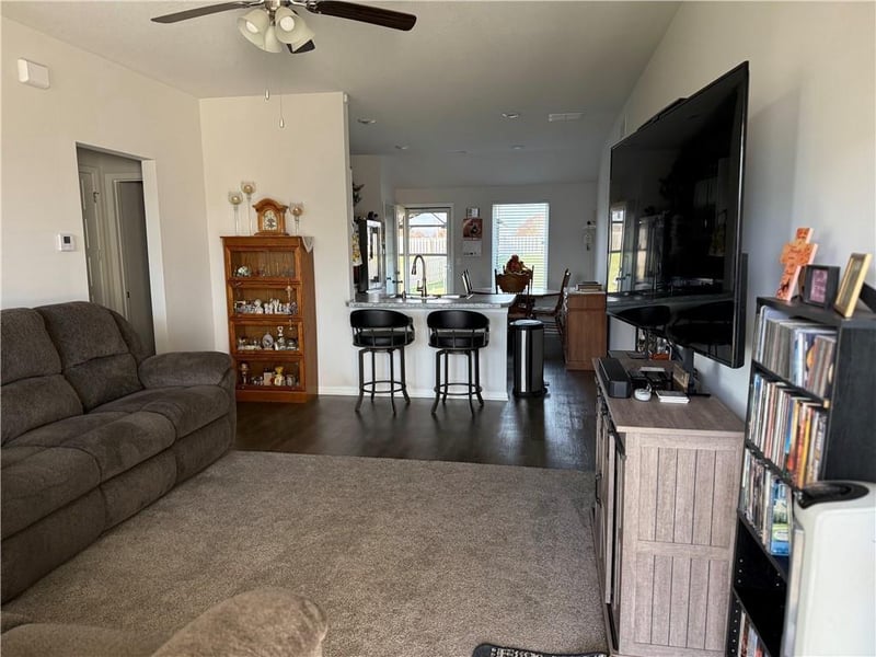 800 Bentley Dr, Belton, MO 64012