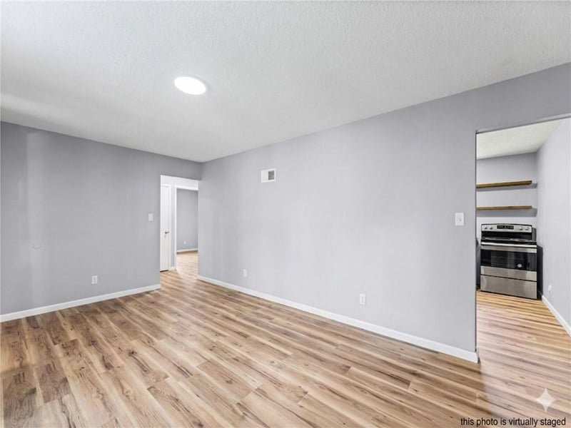7602 Roswell Dr, Kansas City, KS 66109