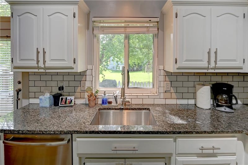 1750 Bridget Pl, Liberty, MO 64068