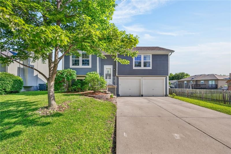 8605 NE 115th Ter, Kansas City, MO 64157