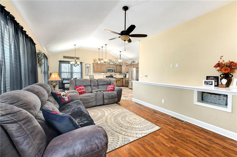 1500 High St, Leavenworth, KS 66048