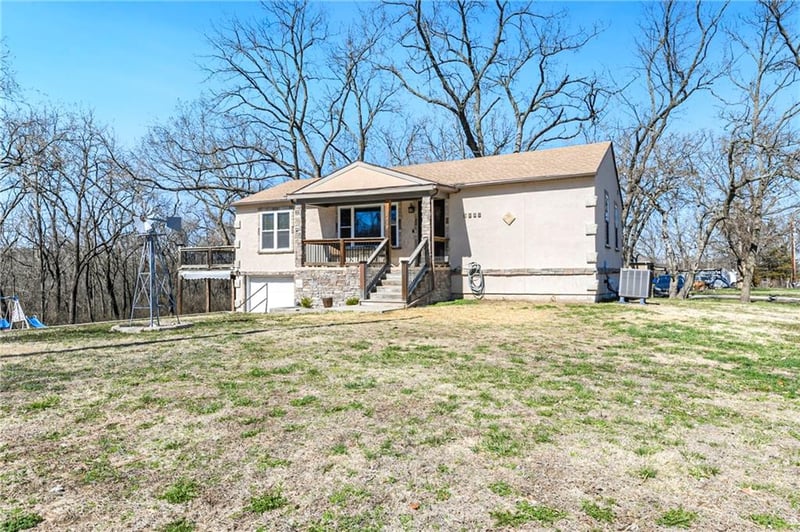 1500 High St, Leavenworth, KS 66048