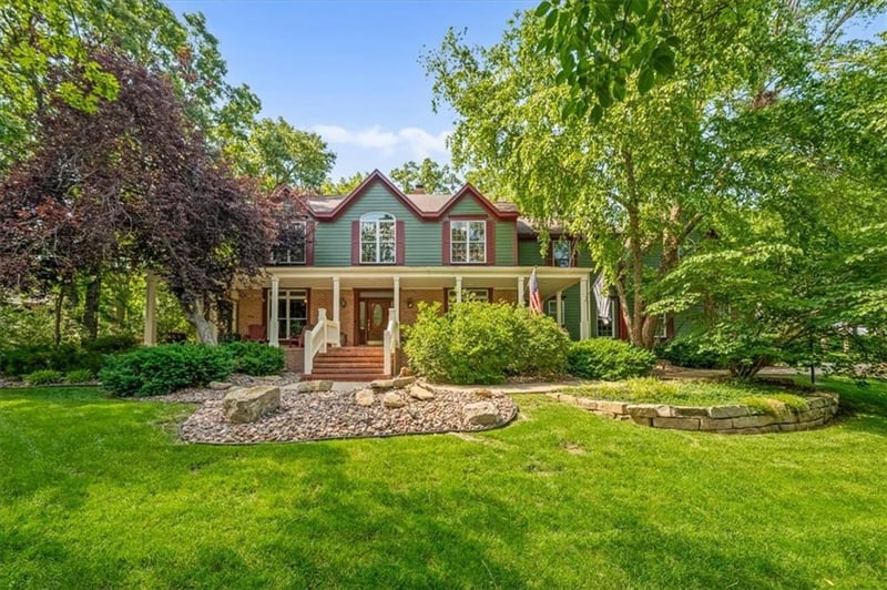 24450 61st Ter, Shawnee, KS 66226