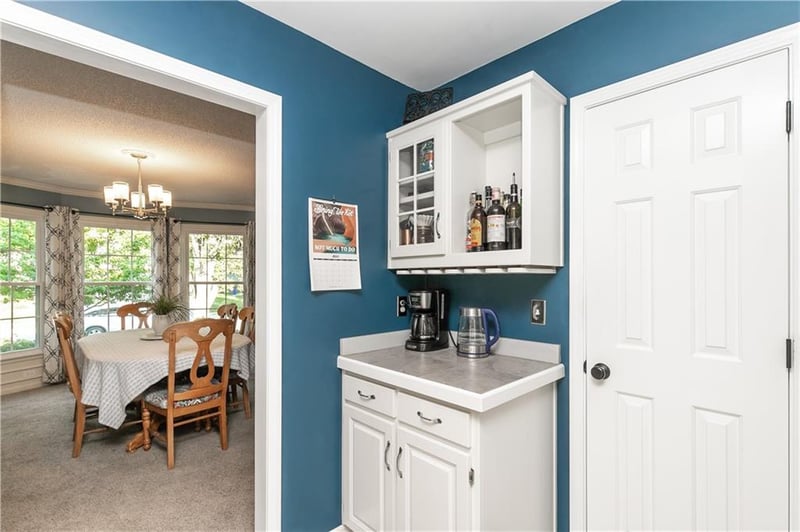 11938 S Hallet St, Olathe, KS 66062