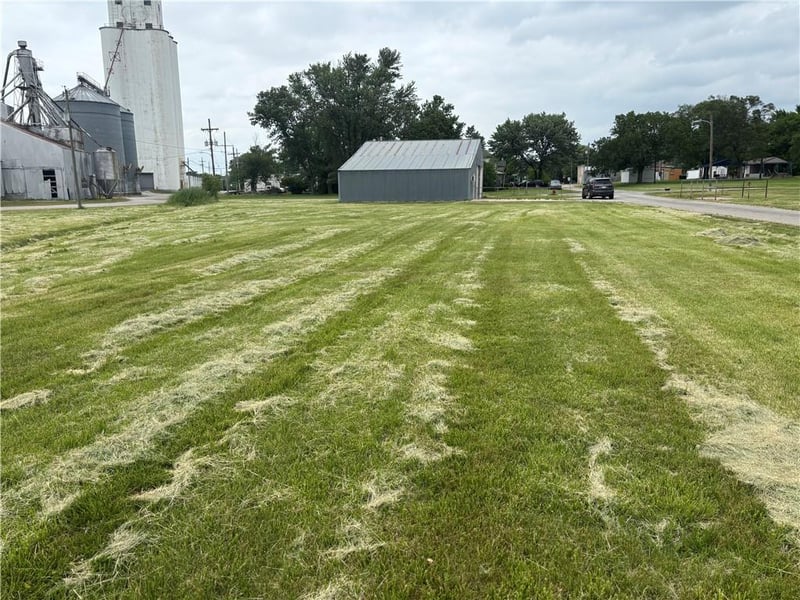 202 S Baldwin St, Richmond, KS 66080