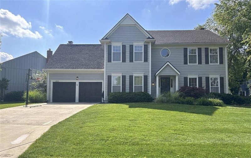 13013 Sherwood Dr, Leawood, KS 66209