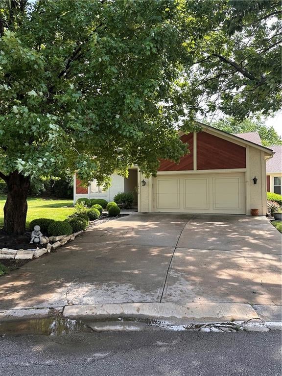 16510 133rd St, Olathe, KS 66062