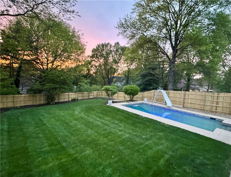 8020 116th St, Overland Park, KS 66210