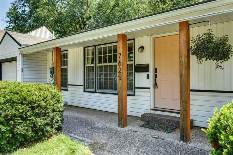 7625 Locust St, Kansas City, MO 64131