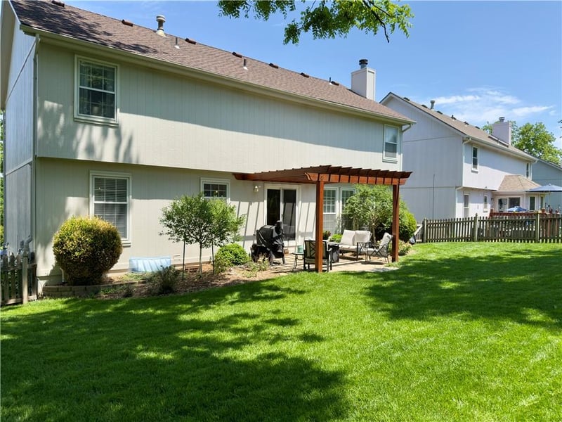 15117 132nd St, Olathe, KS 66062