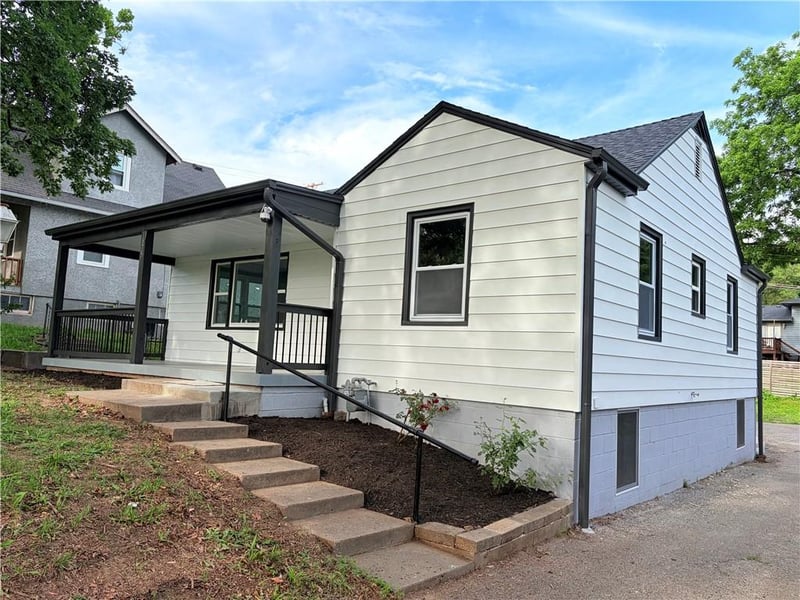 1875 33rd St, Kansas City, KS 66104