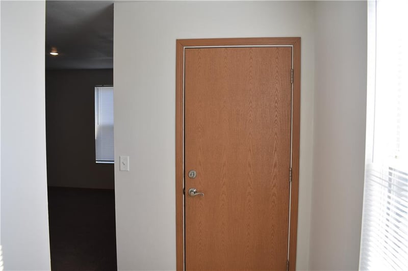 11789 Ridgeway Dr, St Joseph, MO 64505