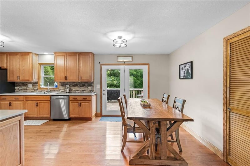 707 Dean St, Richmond, MO 64085