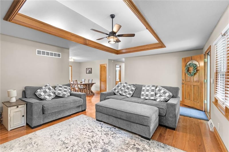 707 Dean St, Richmond, MO 64085