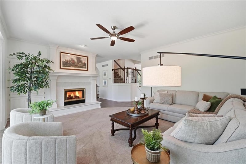 13710 Cody St, Overland Park, KS 66221