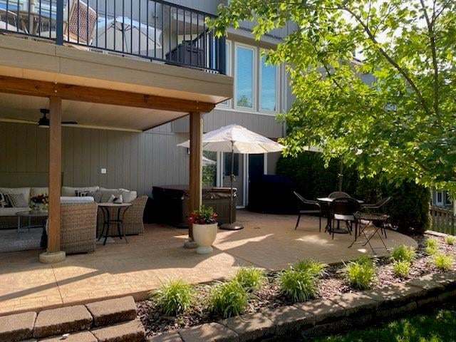 13710 Cody St, Overland Park, KS 66221