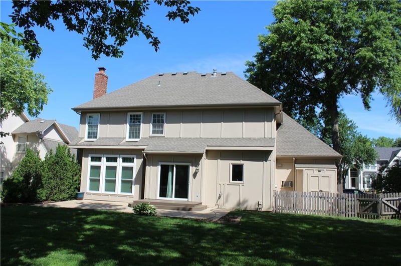 5211 156th St, Overland Park, KS 66224