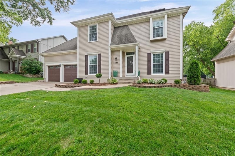 5211 W 156th St, Overland Park, KS 66224