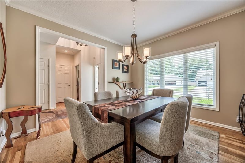 6424 W 100th Ter, Overland Park, KS 66212