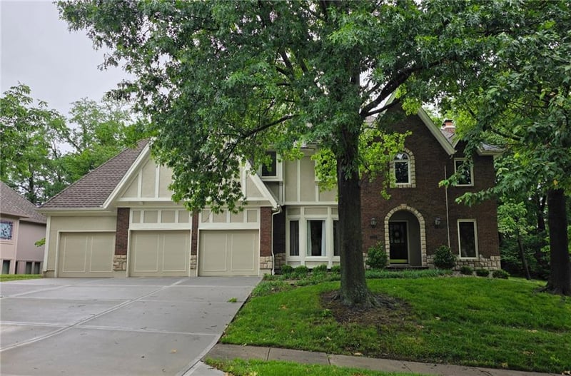 5500 62nd St, Kansas City, MO 64151