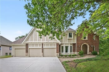 5500 NW 62nd St, Kansas City, MO 64151