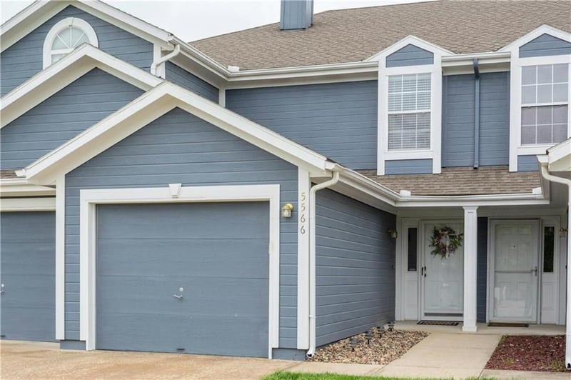 5566 Moonlight Meadow Dr, Lee's Summit, MO 64064