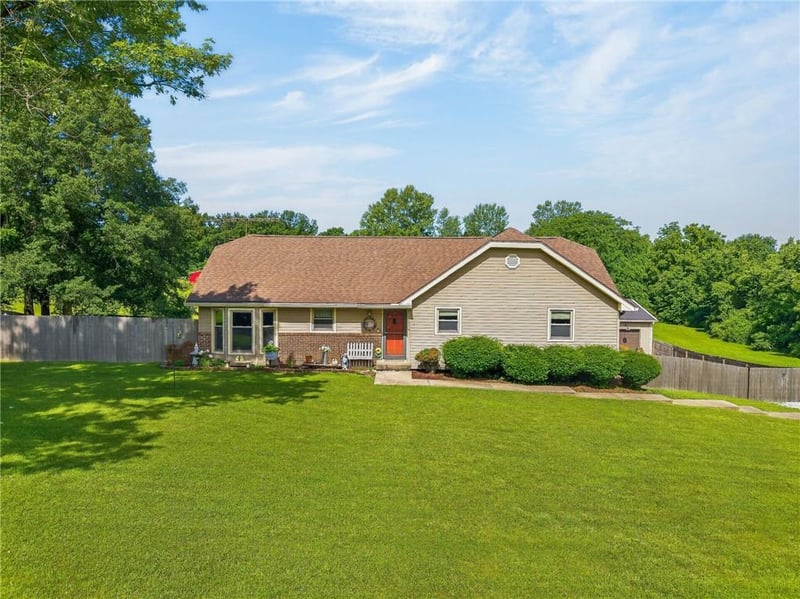 13016 Spring Rd, Liberty, MO 64068