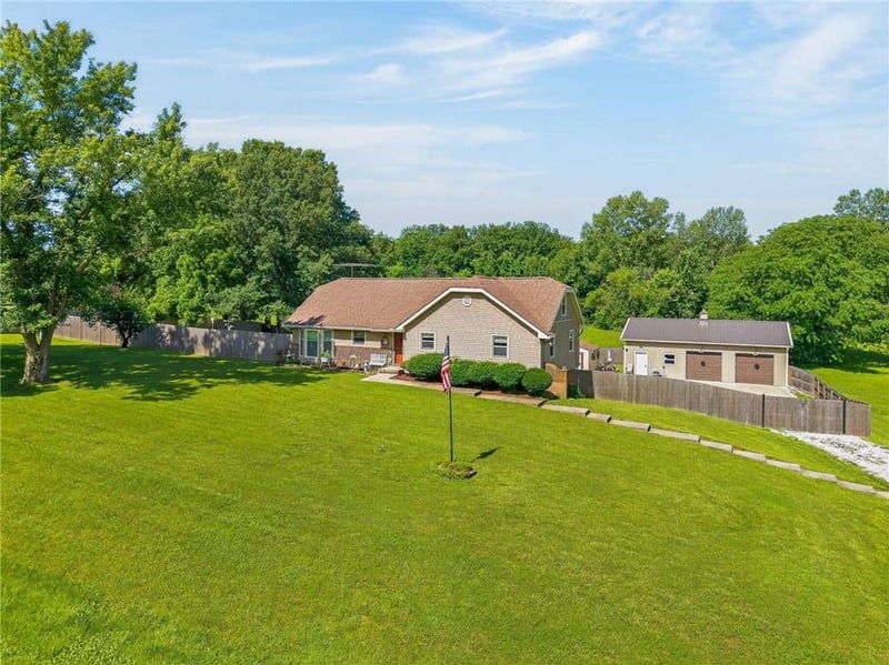 13016 Spring Rd, Liberty, MO 64068