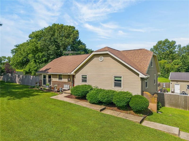 13016 Spring Rd, Liberty, MO 64068