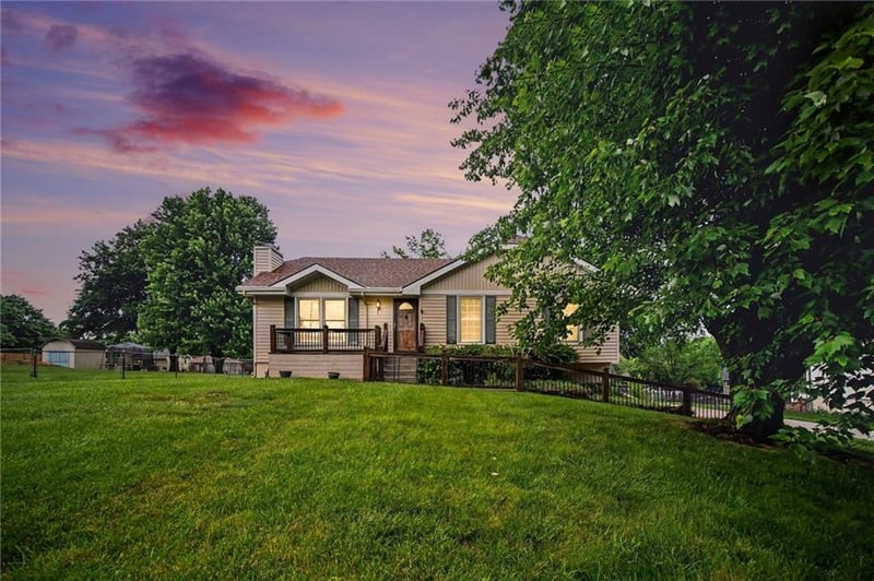 1100 115th St, Kansas City, MO 64155