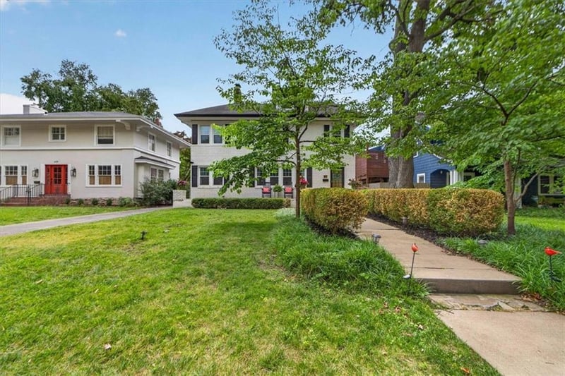 441 58th Ter, Kansas City, MO 64113