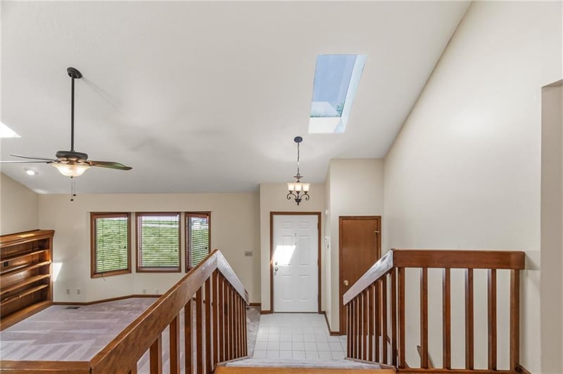 5308 N Wyandotte St, Gladstone, MO 64118