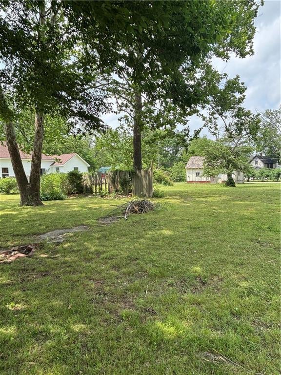 416 E 3rd St, Cherryvale, KS 67335