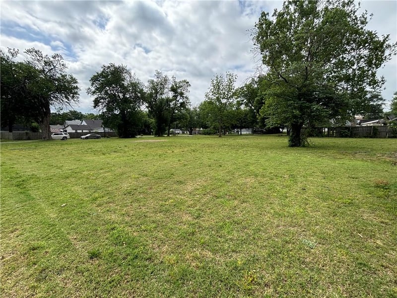 422 -428 3rd St, Cherryvale, KS 67335