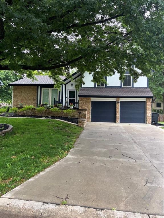 3507 Logwood Ct, Lee's Summit, MO 64064