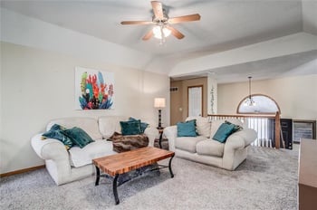 8820 NE 110th St, Kansas City, MO 64157