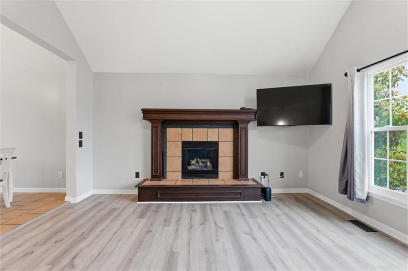 210 Whispering Hills Blvd, Lone Jack, MO 64070