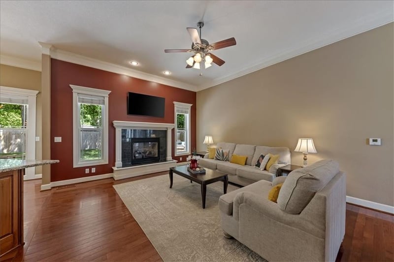 21301 Noble St, Spring Hill, KS 66083