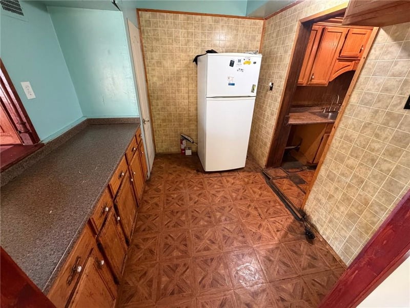 4417 Oak Trafficway, Kansas City, MO 64116