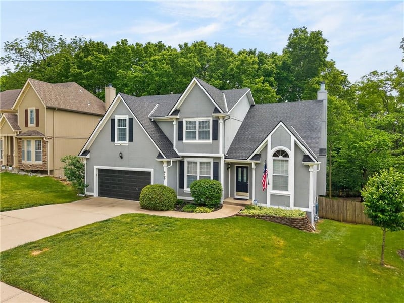 9127 NW 86 Ct, Kansas City, MO 64153