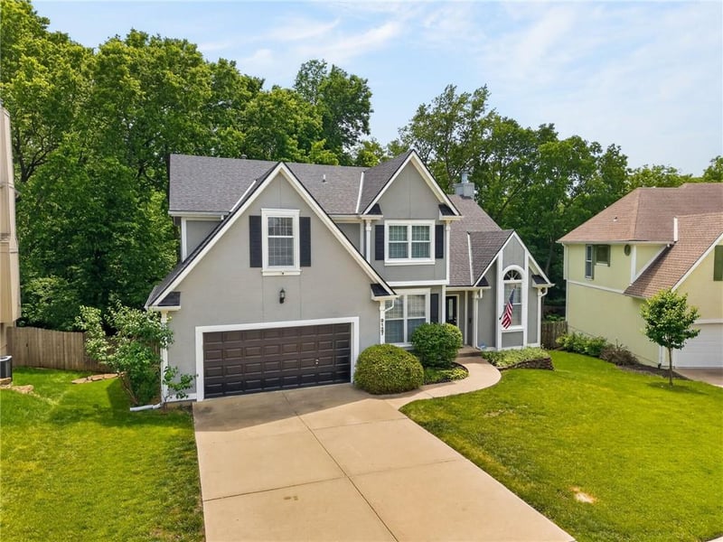 9127 NW 86 Ct, Kansas City, MO 64153