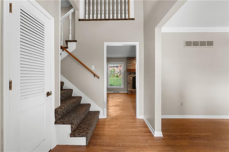 1705 1st St, Blue Springs, MO 64014